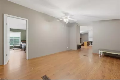 365 Sunflower Road, Statesville, NC 28625 - Photo 5