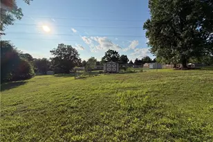 104 Crestview Terrace, Thomasville, NC 27360 - Photo 33