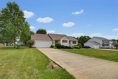 521 Lowergate Lane, Kernersville, NC 27284 - Photo 3