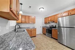 5603 Fountainhead Dr, Greensboro, NC 27455 - Photo 9