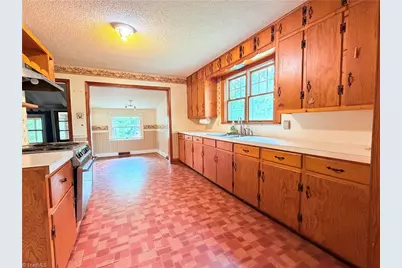1940 Darwick Road, Winston-Salem, NC 27127 - Photo 11