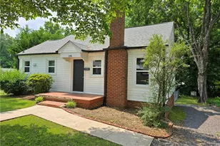 198 Spring St, Mocksville, NC 27028 - Photo 3