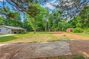 1132 Kennedy St, Yadkinville, NC 27055 - Photo 33