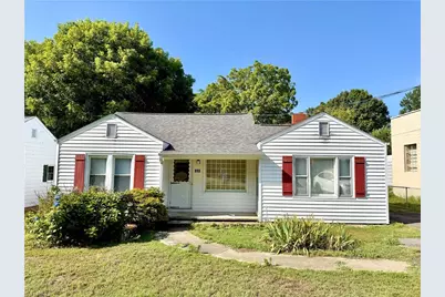 813 W Main Street, Yadkinville, NC 27055 - Photo 1
