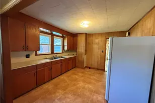 813 W Main St, Yadkinville, NC 27055 - Photo 15