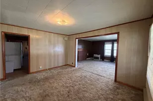 813 W Main St, Yadkinville, NC 27055 - Photo 5