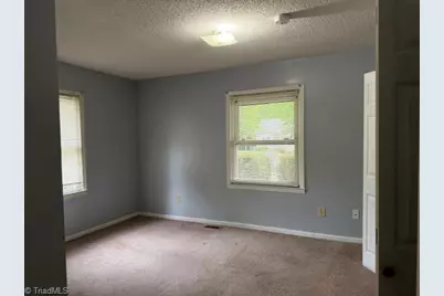 308 Hubbard Street, Reidsville, NC 27320 - Photo 9