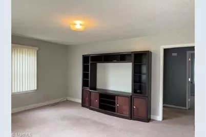 308 Hubbard Street, Reidsville, NC 27320 - Photo 3