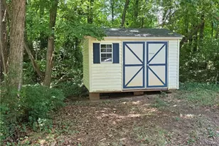 3713 Country Club Rd, Winston-Salem, NC 27104 - Photo 7