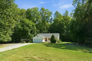 221 Farmview Rd, Madison, NC 27025 - Photo 5