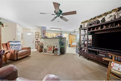 221 Farmview Road, Madison, NC 27025 - Photo 11