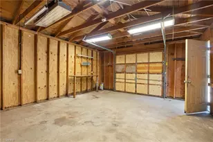 3622 Lower Lake Rd, Thomasville, NC 27360 - Photo 25