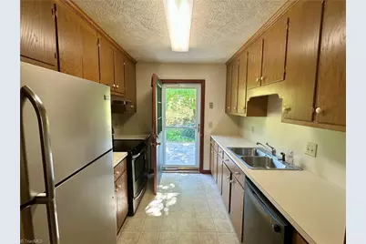 2023 N Main Street #B, Mount Airy, NC 27030 - Photo 17