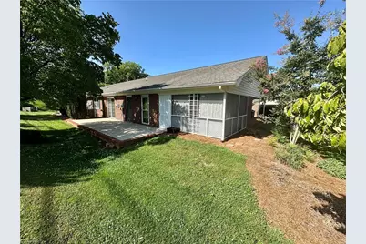 2023 N Main Street #B, Mount Airy, NC 27030 - Photo 9