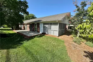 2023 N Main St, Mount Airy, NC 27030 - Photo 9