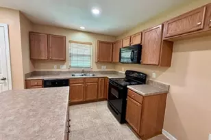 3623 Whitworth Dr, Greensboro, NC 27405 - Photo 7