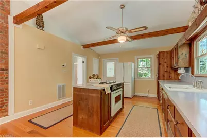 190 Partridge Court, Reidsville, NC 27320 - Photo 5