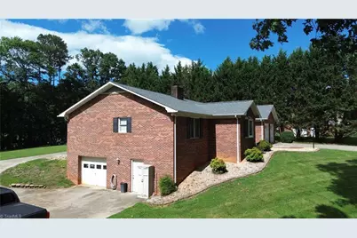 204 Windsor Park Drive, Dobson, NC 27017 - Photo 3