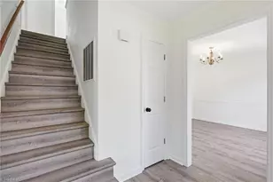 1105 Deerfield Dr, Reidsville, NC 27320 - Photo 5