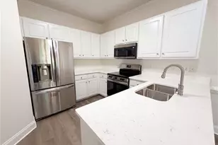 404 Winchester Dr, Graham, NC 27253 - Photo 5