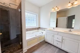 404 Winchester Dr, Graham, NC 27253 - Photo 17