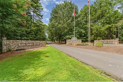 138 Marina Drive, New London, NC 28127 - Photo 47