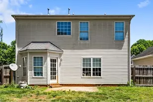 929 Peachtree Meadows Cir, Kernersville, NC 27284 - Photo 3