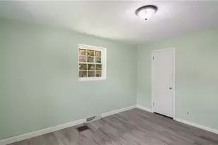1533 Pecan Dr, High Point, NC 27263 - Photo 23