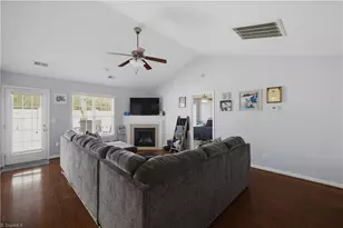1306 Bayswater Dr, High Point, NC 27265 - Photo 7