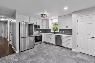 6630 Hunt Rd, Pleasant Garden, NC 27313 - Photo 7