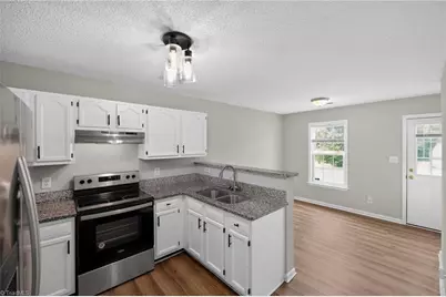 904 Rauhut Street, Burlington, NC 27217 - Photo 9