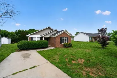 904 Rauhut Street, Burlington, NC 27217 - Photo 3