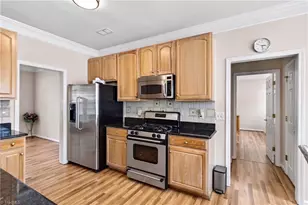 6308 Thornblade Ct, Greensboro, NC 27410 - Photo 17