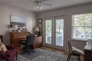 5015 Edinborough Rd, Greensboro, NC 27406 - Photo 21