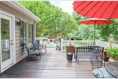 5015 Edinborough Road, Greensboro, NC 27406 - Photo 31