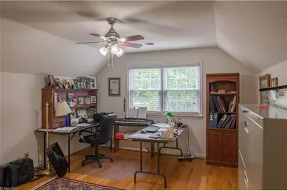 5015 Edinborough Road, Greensboro, NC 27406 - Photo 23