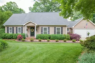 5015 Edinborough Rd, Greensboro, NC 27406 - Photo 1