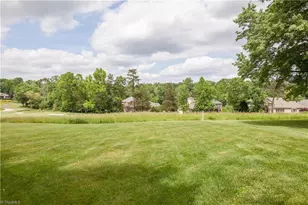 5015 Edinborough Rd, Greensboro, NC 27406 - Photo 43
