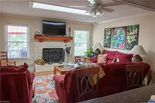 5015 Edinborough Rd, Greensboro, NC 27406 - Photo 13