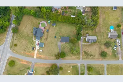 2563 Foxfire Lane, Burlington, NC 27217 - Photo 35