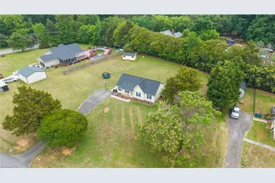 2563 Foxfire Lane, Burlington, NC 27217 - Photo 39