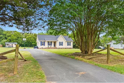 2563 Foxfire Lane, Burlington, NC 27217 - Photo 3