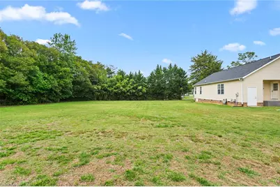 2563 Foxfire Lane, Burlington, NC 27217 - Photo 27