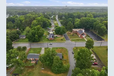 2101 W Vandalia Road, Greensboro, NC 27407 - Photo 39