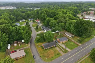 2101 W Vandalia Rd, Greensboro, NC 27407 - Photo 37
