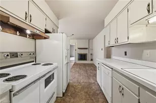 2101 W Vandalia Rd, Greensboro, NC 27407 - Photo 15