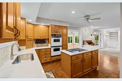 4721 Ramblewood Drive, Greensboro, NC 27406 - Photo 13