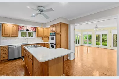 4721 Ramblewood Drive, Greensboro, NC 27406 - Photo 17