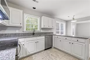 4002 Auburn Hills Dr, Greensboro, NC 27407 - Photo 17