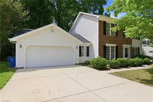 4002 Auburn Hills Dr, Greensboro, NC 27407 - Photo 3
